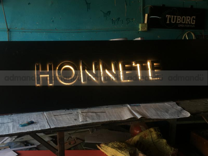 Sign board manufacturing and supplier 