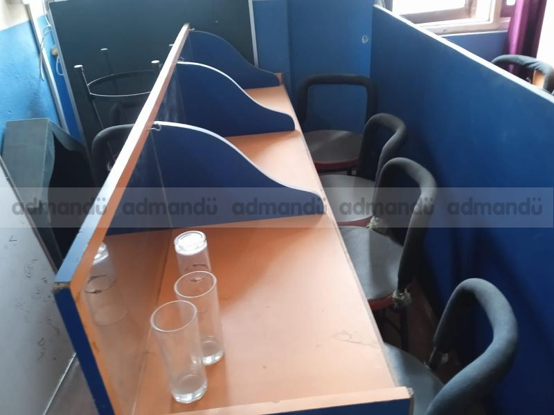 Training setup,6 benches for 18 people, with 18 round chairs